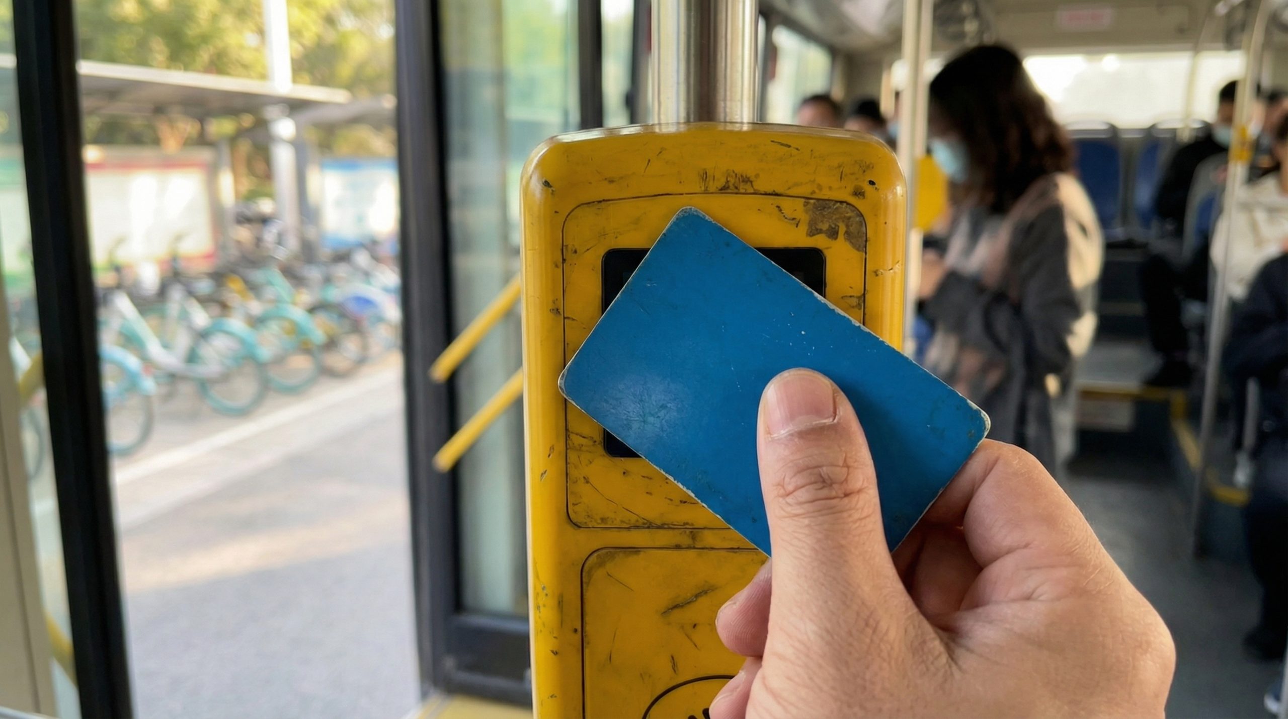 Validar o bilhete evita multas no Transporte Local - 2